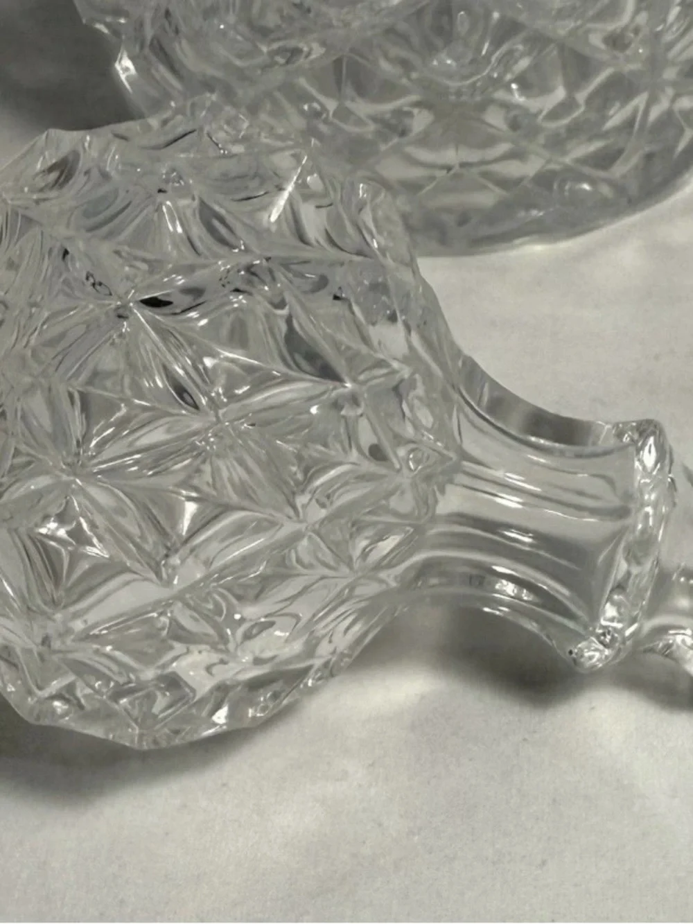 VTG Pineapple Cut Crystal Decanter w/Stopper Flaw Elegant Refined Hollywood Glam